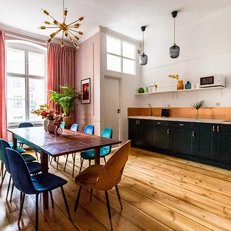 Old Town Centrum Apartment *