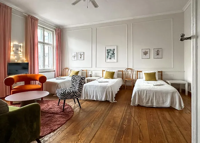 Old Town Centrum بوزنان