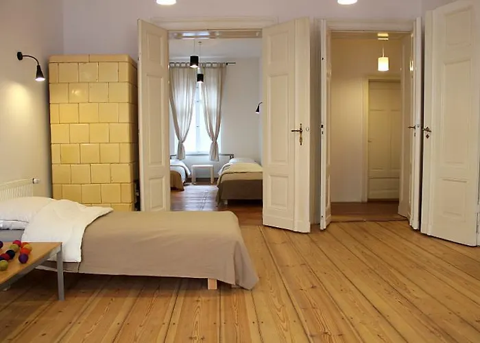 Old Town Centrum بوزنان